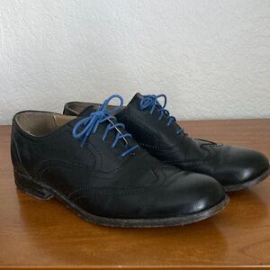 Used Frye Harvey Wingtip shoes in Black Leather Size 8